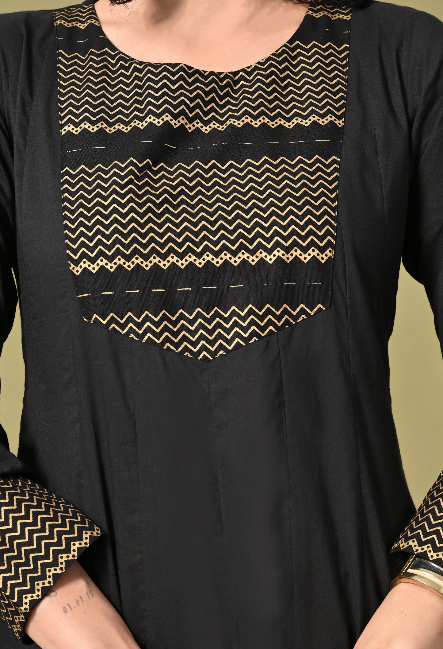 Black Gold Aura Kurta