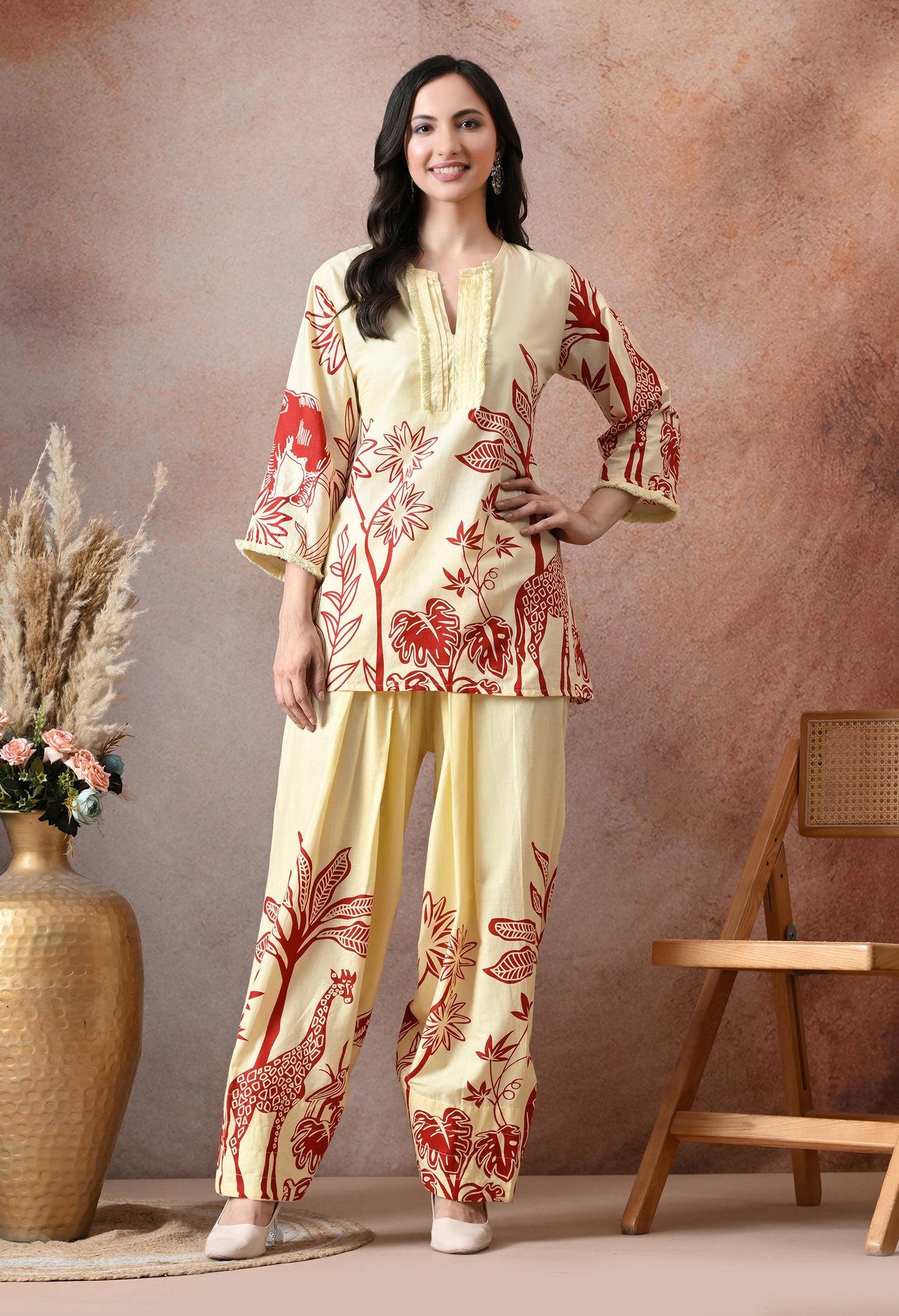 Off-White and Red Giraffe Floral Print Cotton Co-ord Set – Farshi Salwar Ethnic Wear