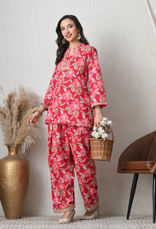 Pink Petal Farshi Set – Floral Cotton Co-Ord with Scalloped Lace Tunic & Wide-Leg Farshi Trousers