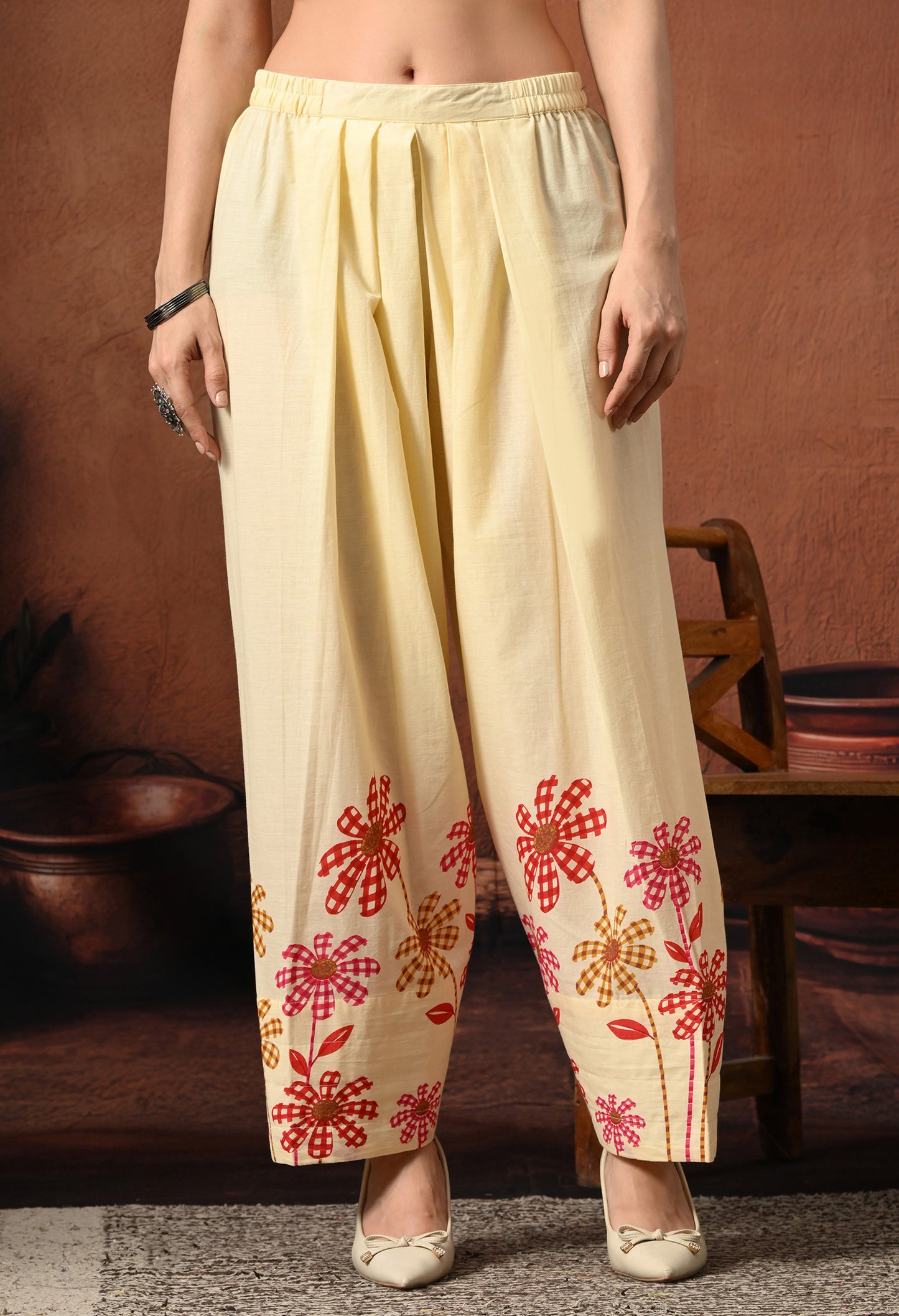 Off-White Cream Floral Hand-Block Cotton Co-ord Set – Farshi Salwar Ethnic Wear